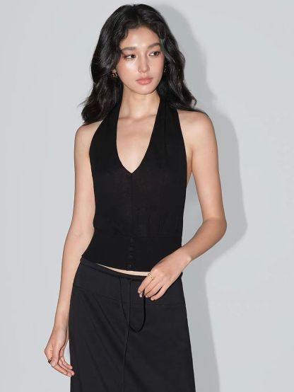 Vale Deep-V Neck halter Knit Top