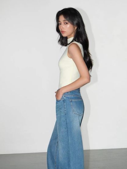 Valene High Neck Basic Top
