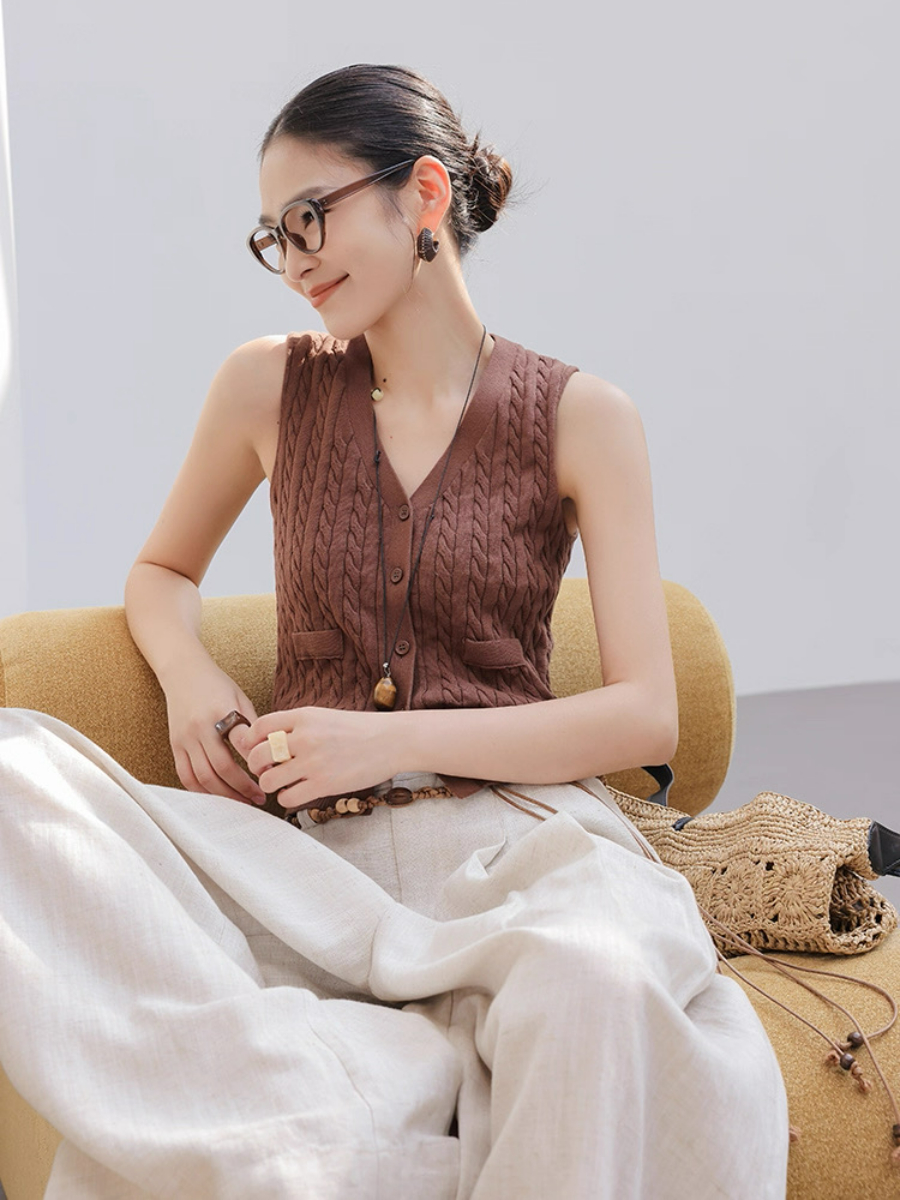 Medie Twist Knit V-Neck Top