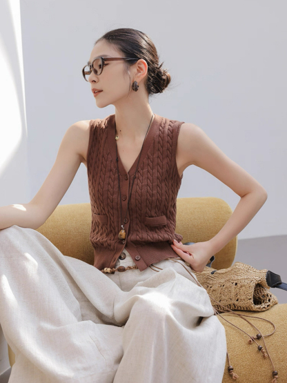 Medie Twist Knit V-Neck Top