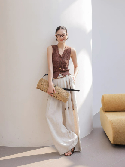 Medie Twist Knit V-Neck Top