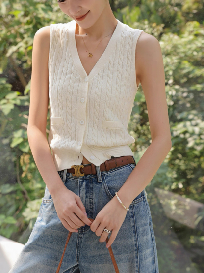 Medie Twist Knit V-Neck Top