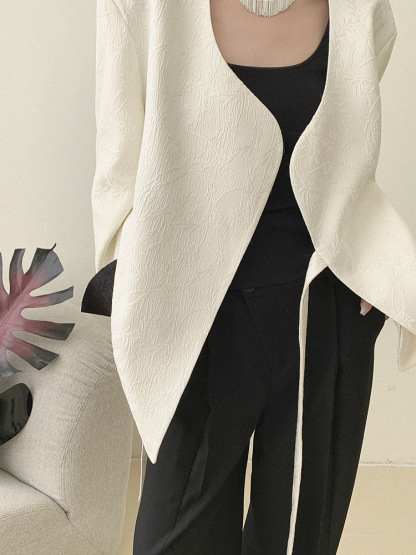 Ding Bai Color Binding Sleeve Padded Shoulder Oriental Jacket-The Black Bow-
