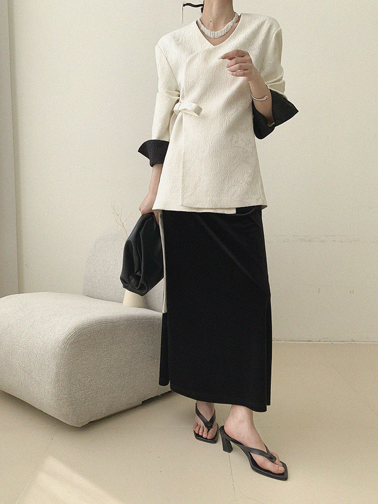 Ding Bai Color Binding Sleeve Padded Shoulder Oriental Jacket-The Black Bow-