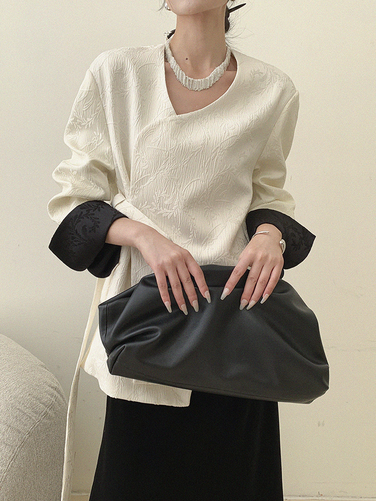 Ding Bai Color Binding Sleeve Padded Shoulder Oriental Jacket-The Black Bow-