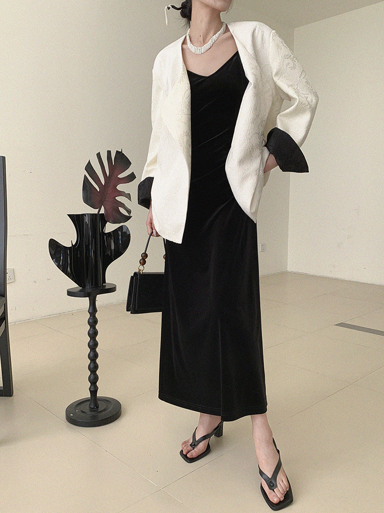 Ding Bai Color Binding Sleeve Padded Shoulder Oriental Jacket-The Black Bow-