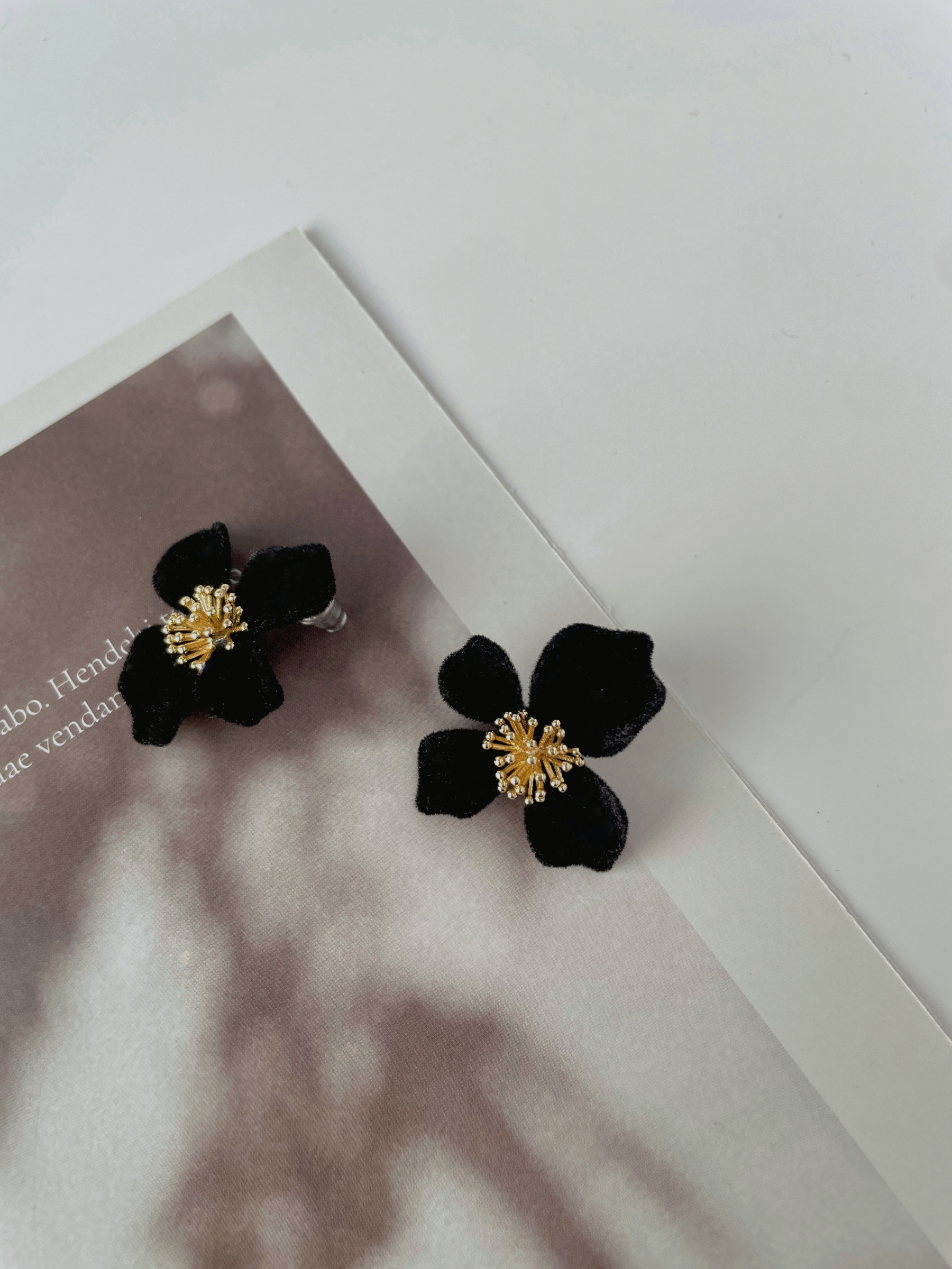 Eun-Seo Velvet Flower Ear Studs-The Black Bow-