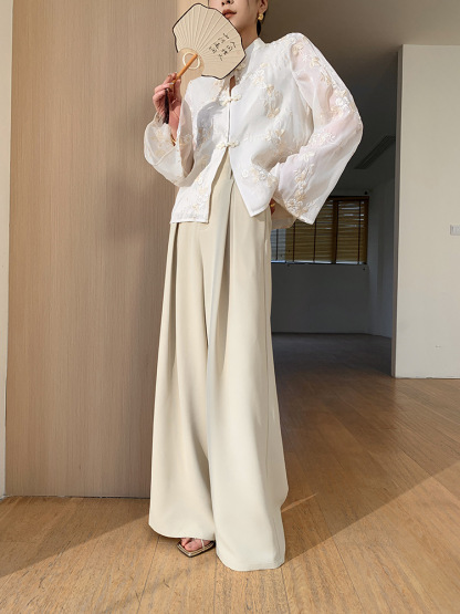 Ding Fen Embroidoded Oriental Top-The Black Bow-