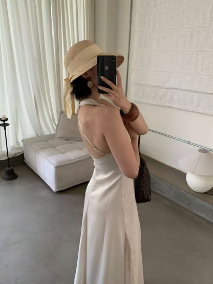 Paloma Halter Neck Wide Hemline Occasion Dress