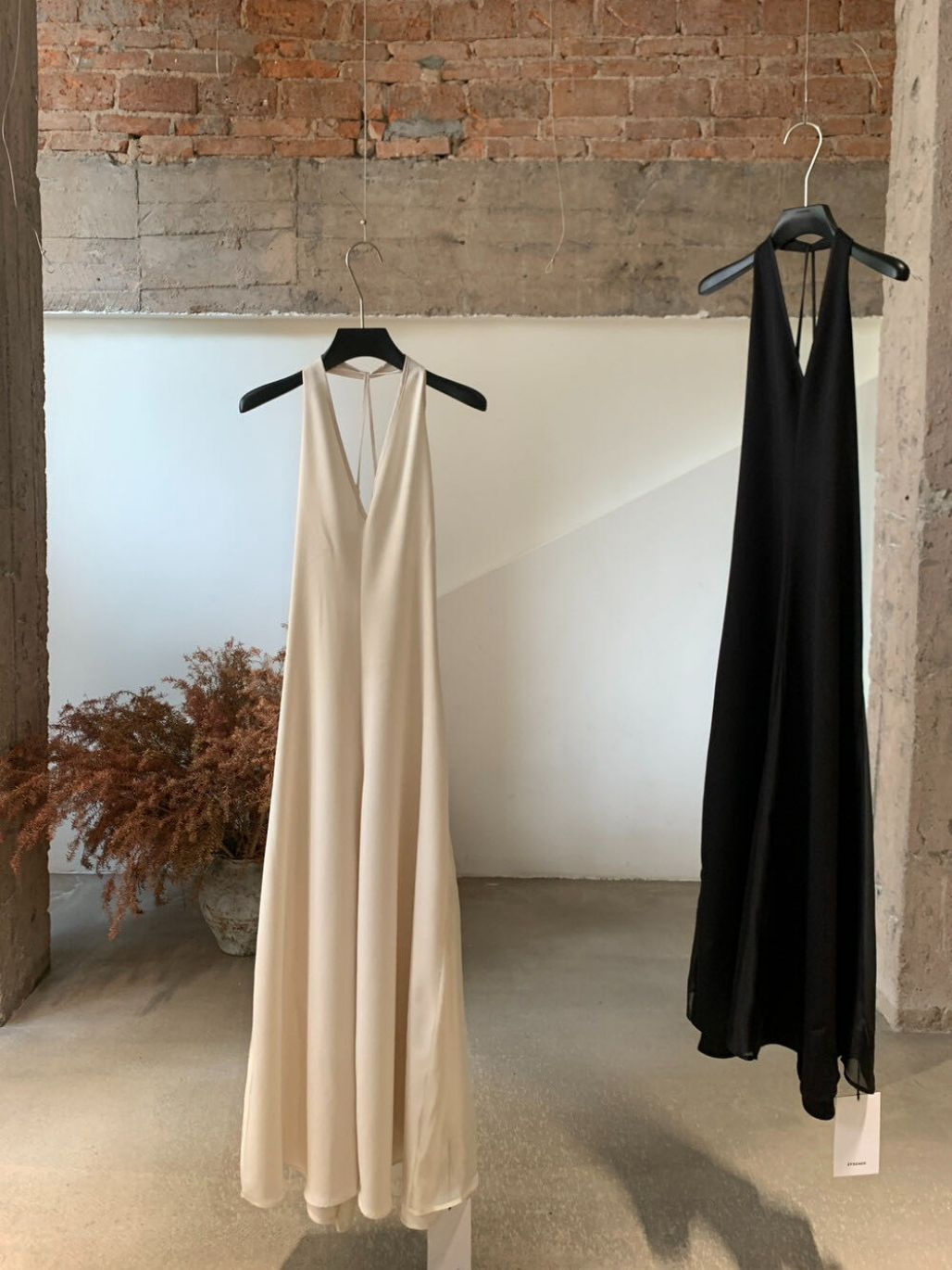 Paloma Halter Neck Wide Hemline Occasion Dress