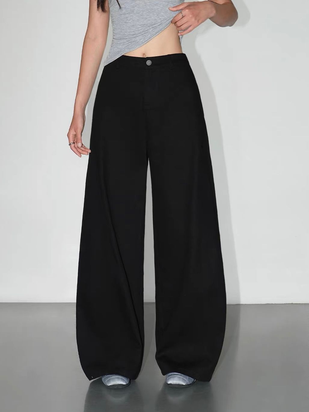 Vamika Barrel Pants