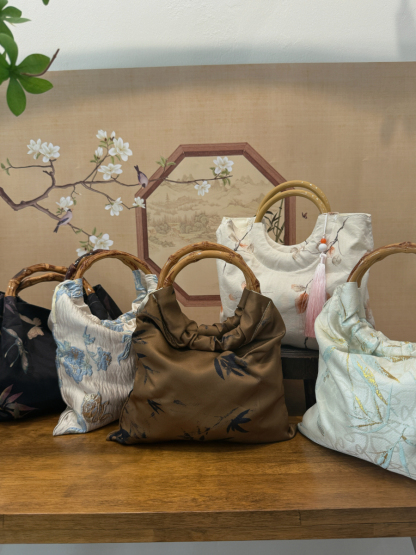 [FREE GIFT-DO NOT BUY] Oriental Bag-The Black Bow-