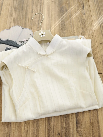 Shuang Yu Stripe Cheongsam