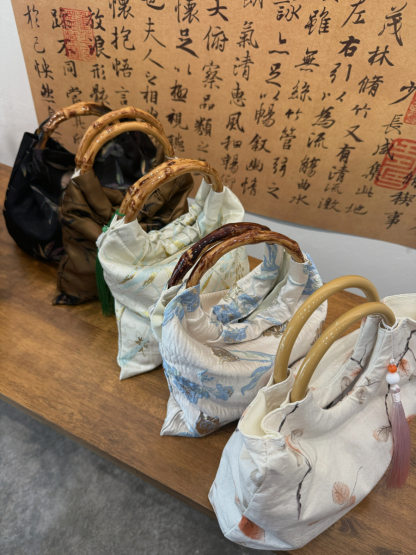 [FREE GIFT-DO NOT BUY] Oriental Bag-The Black Bow-
