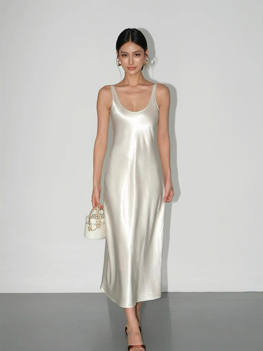 Wanetta Scoop Neck Satin Dress