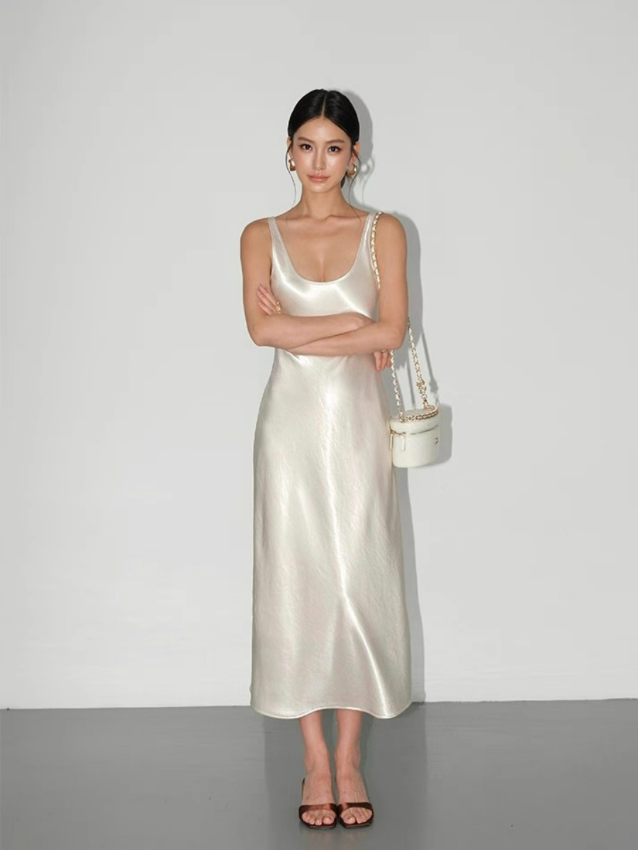 Wanetta Scoop Neck Satin Dress