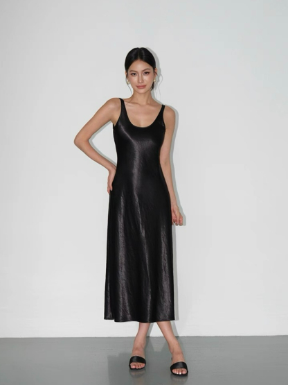 Wanetta Scoop Neck Satin Dress