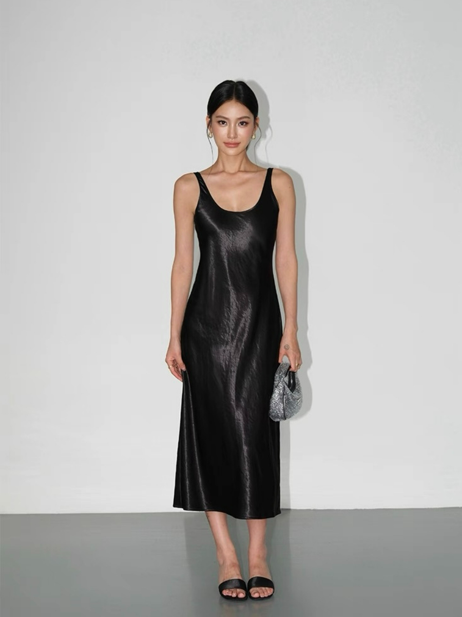 Wanetta Scoop Neck Satin Dress