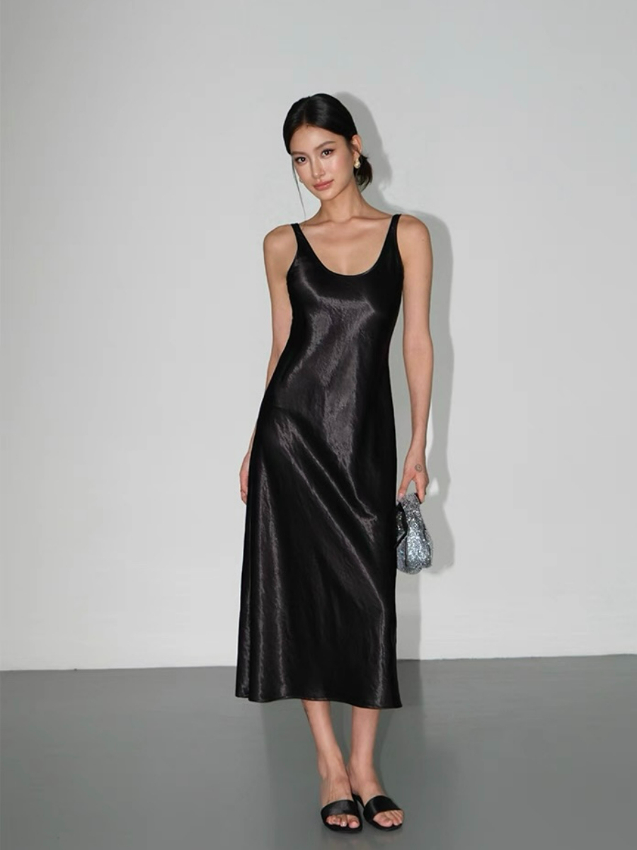 Wanetta Scoop Neck Satin Dress
