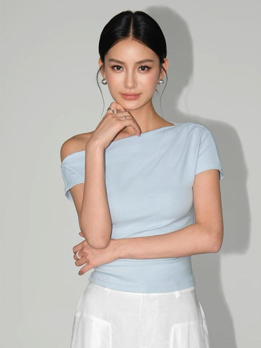 Wynn One Shoulder Knit Top