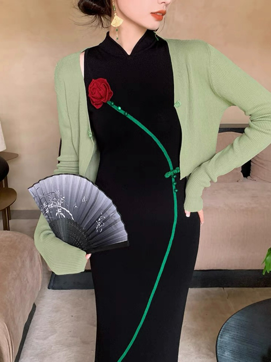 Yun Ye One Rose Knit Cheongsam-The Black Bow-