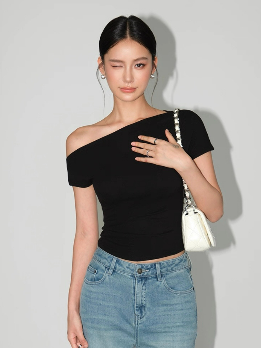 Wynn One Shoulder Knit Top