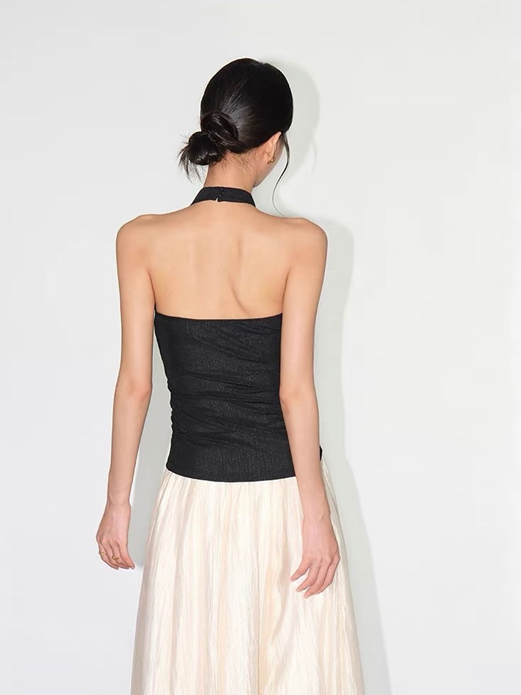 Vrunda Keyhole Shimmer Knit Top