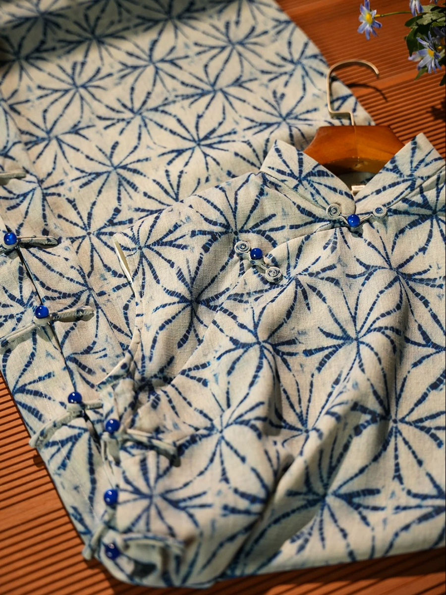 Lu An Geometric Printing Cheongsam