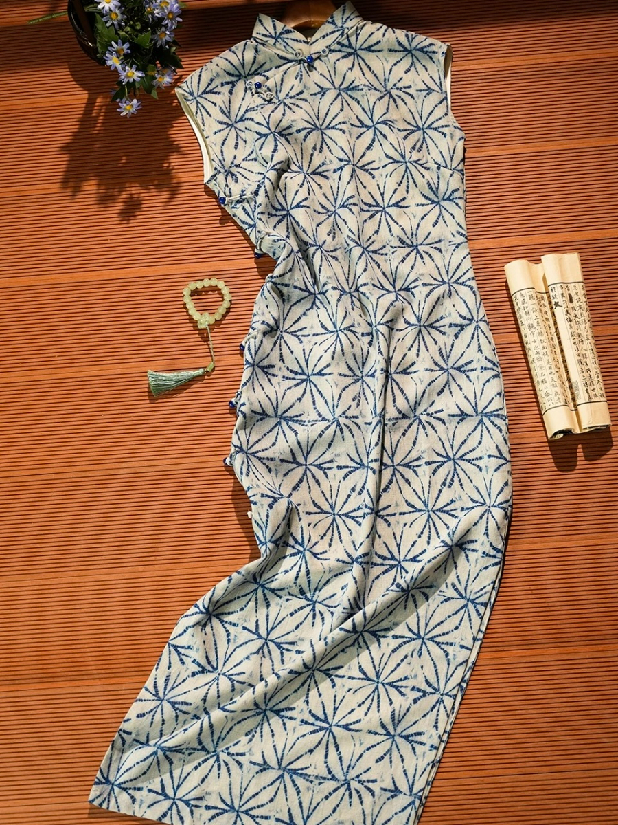 Lu An Geometric Printing Cheongsam