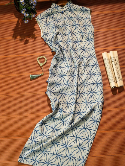 Lu An Geometric Printing Cheongsam