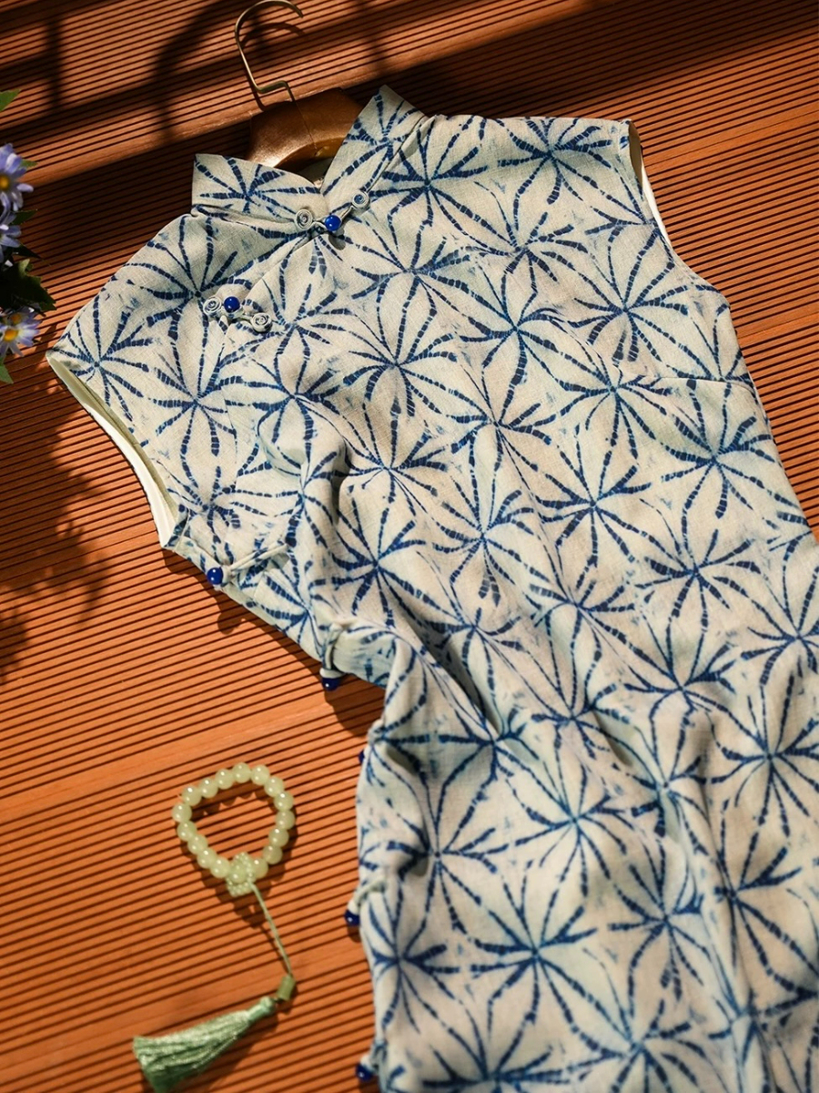Lu An Geometric Printing Cheongsam