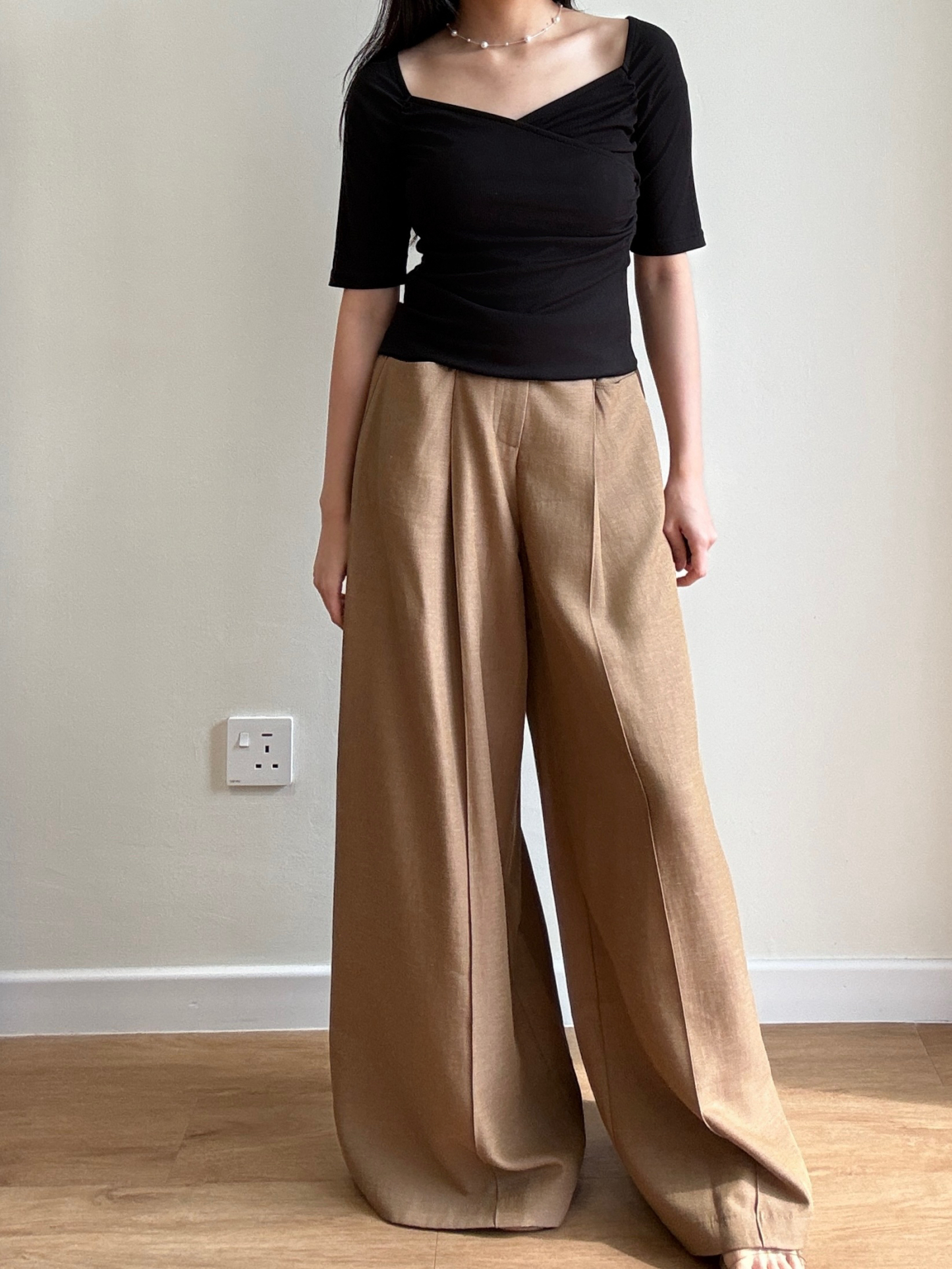 Georgia Off Shoulder Sweetheart Neckline Knit Top