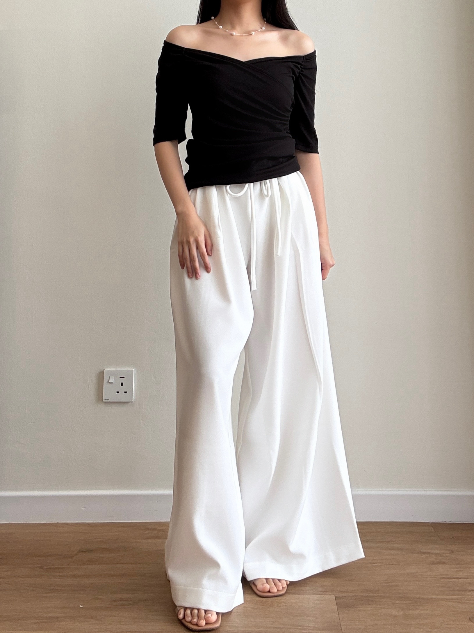 Georgia Off Shoulder Sweetheart Neckline Knit Top