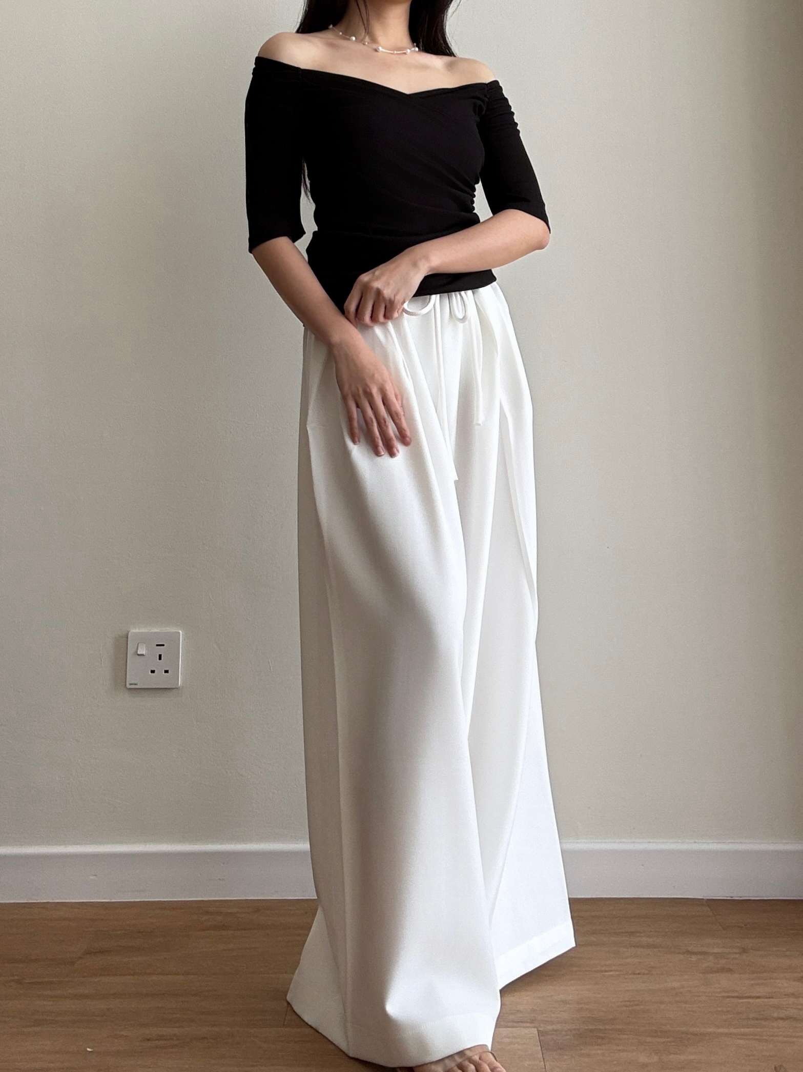 Georgia Off Shoulder Sweetheart Neckline Knit Top