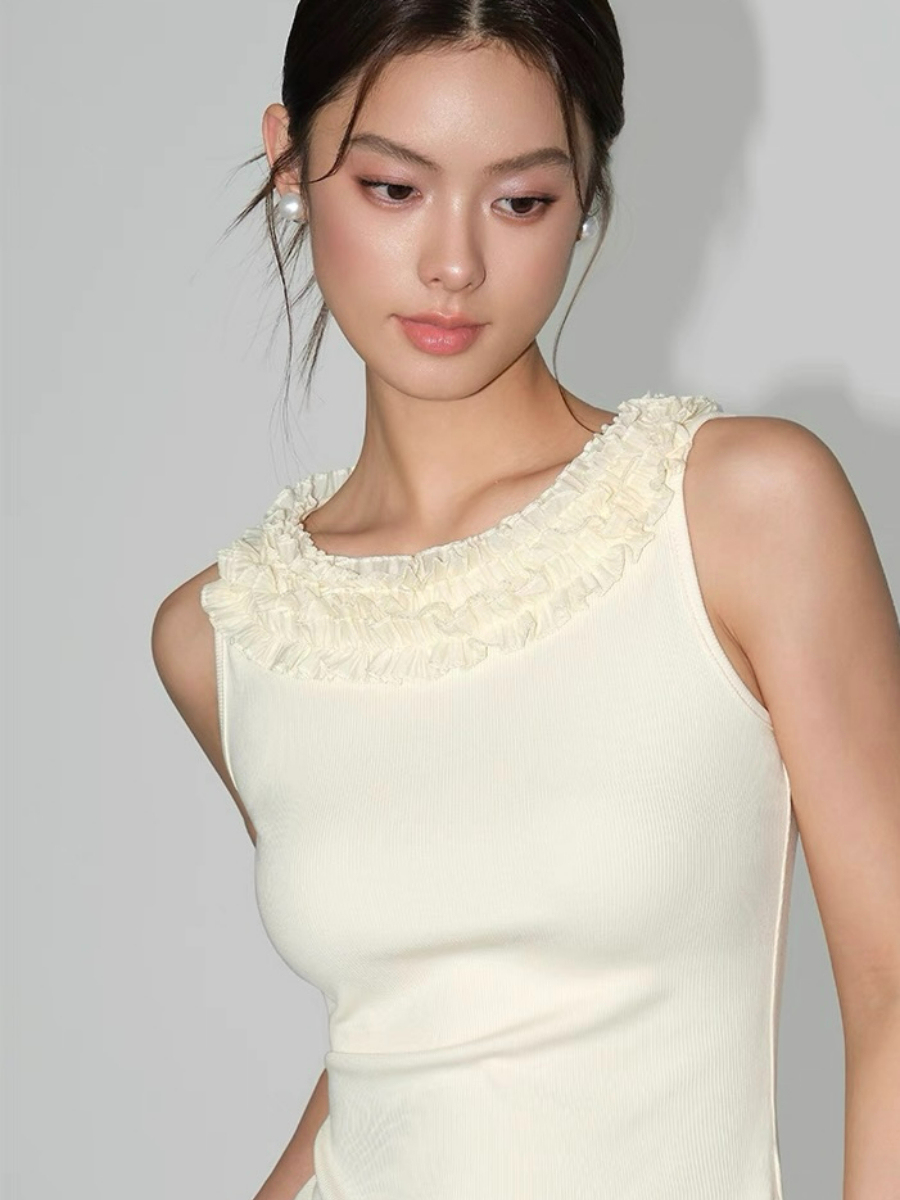 Willabelle Ruffled Petal Collar Knit Top