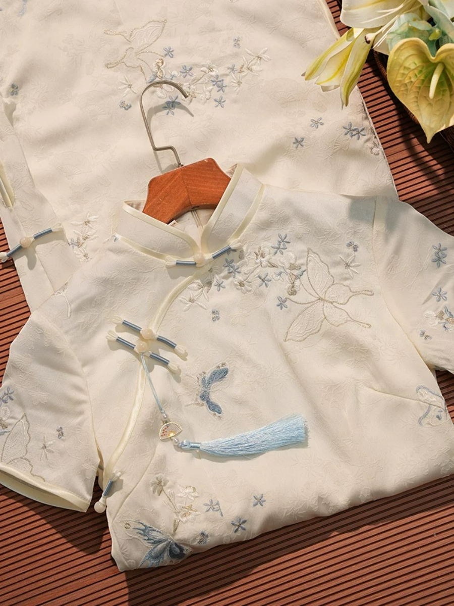 Lu Lan Floral Cheongsam