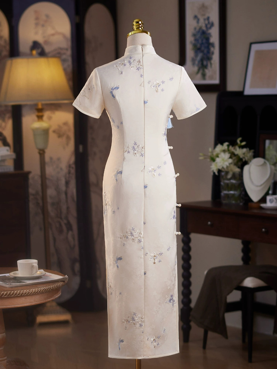 Lu Lan Floral Cheongsam