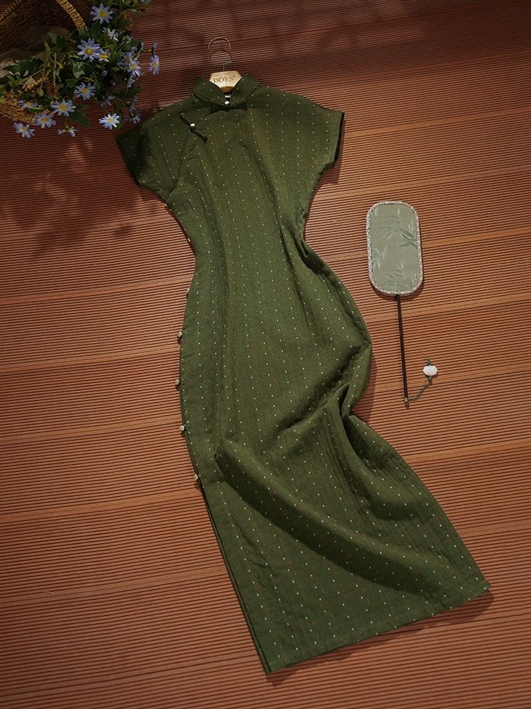 Lu Cang Cap SleevesPolka Dots Cheongsam