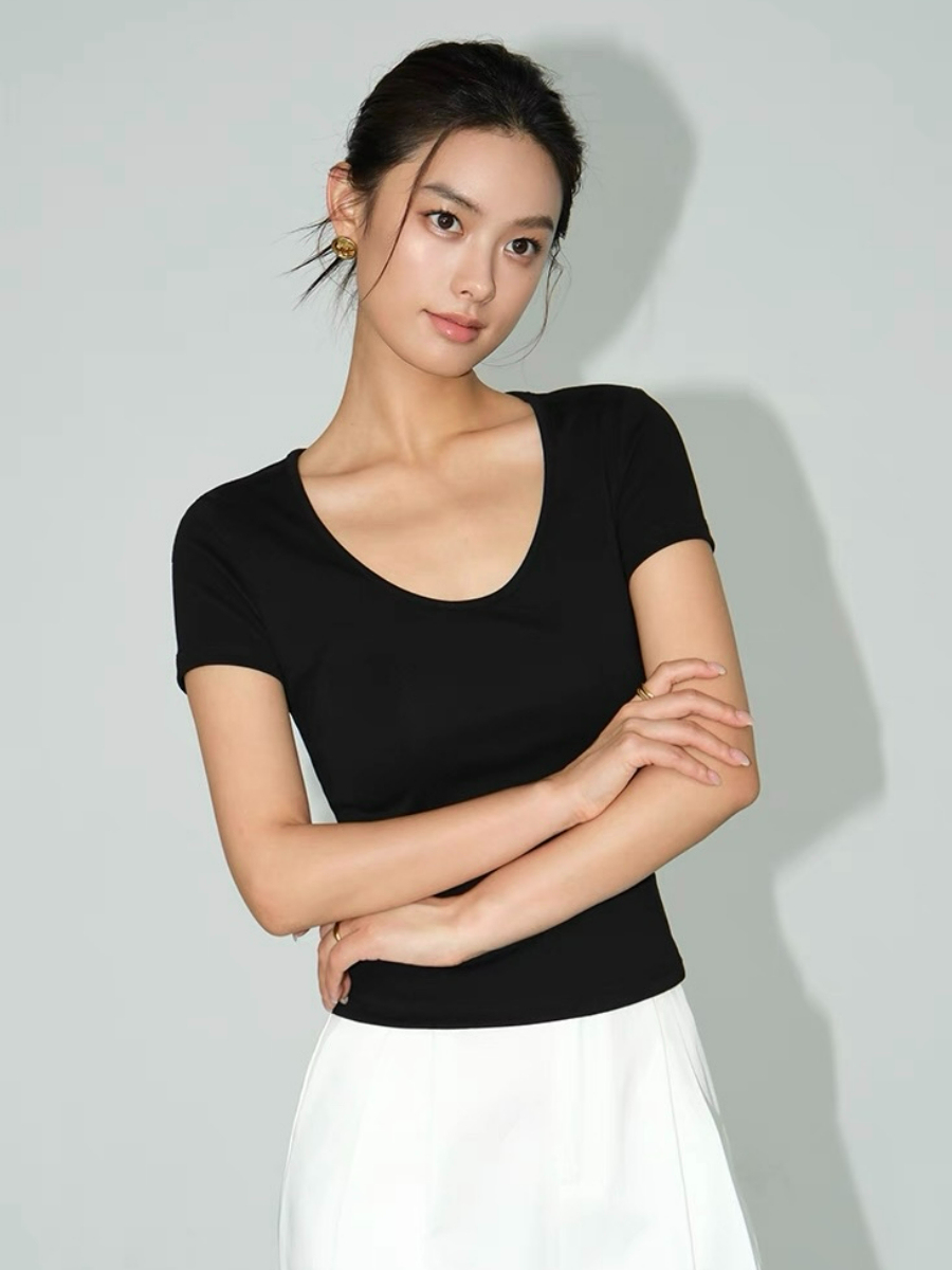 Wandy Scoop Neck Top