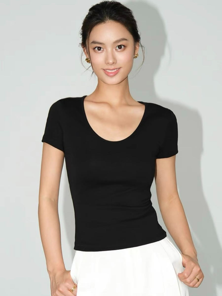 Wandy Scoop Neck Top