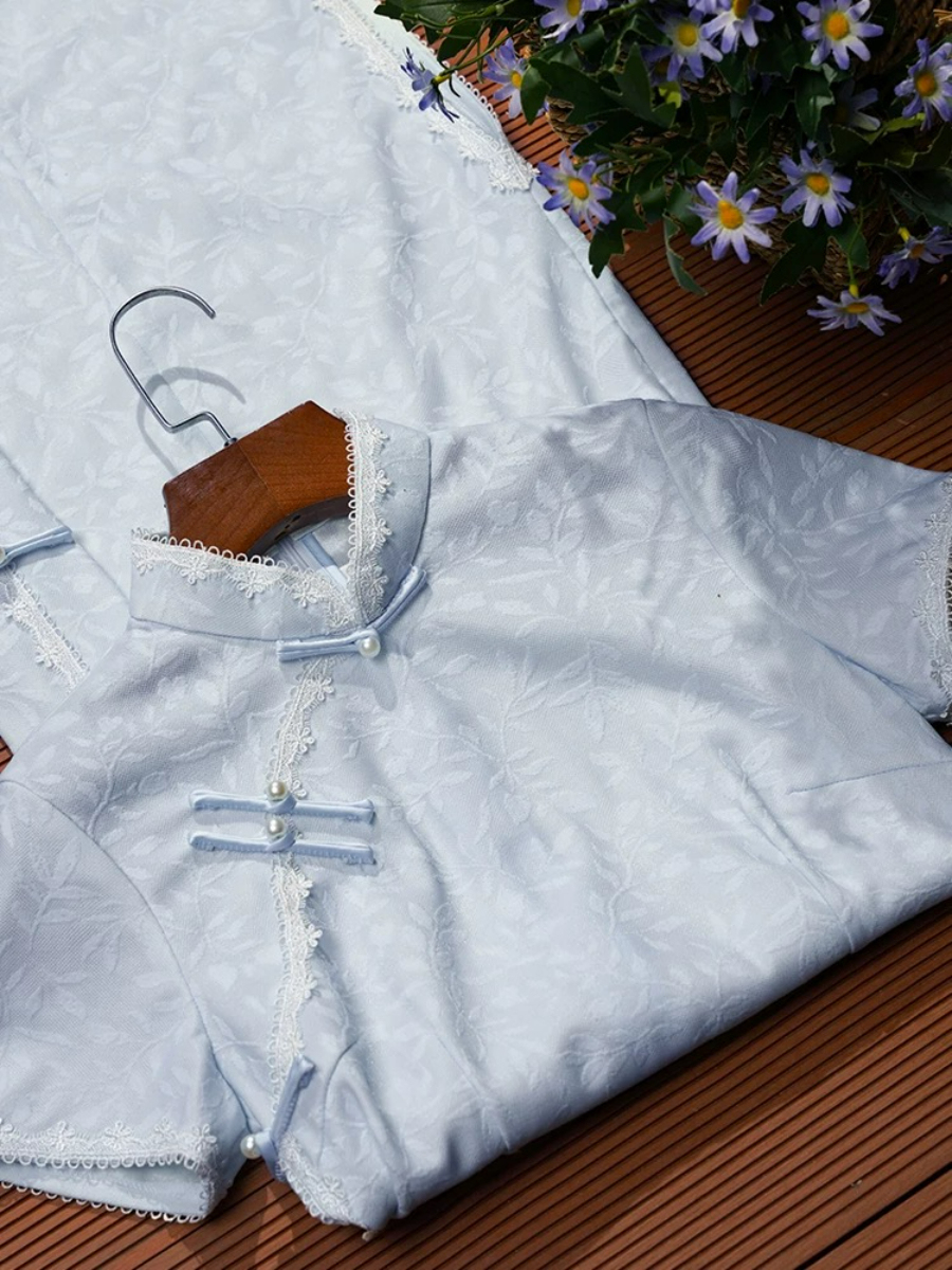 Lu Bing Straight Cut Cheongsam