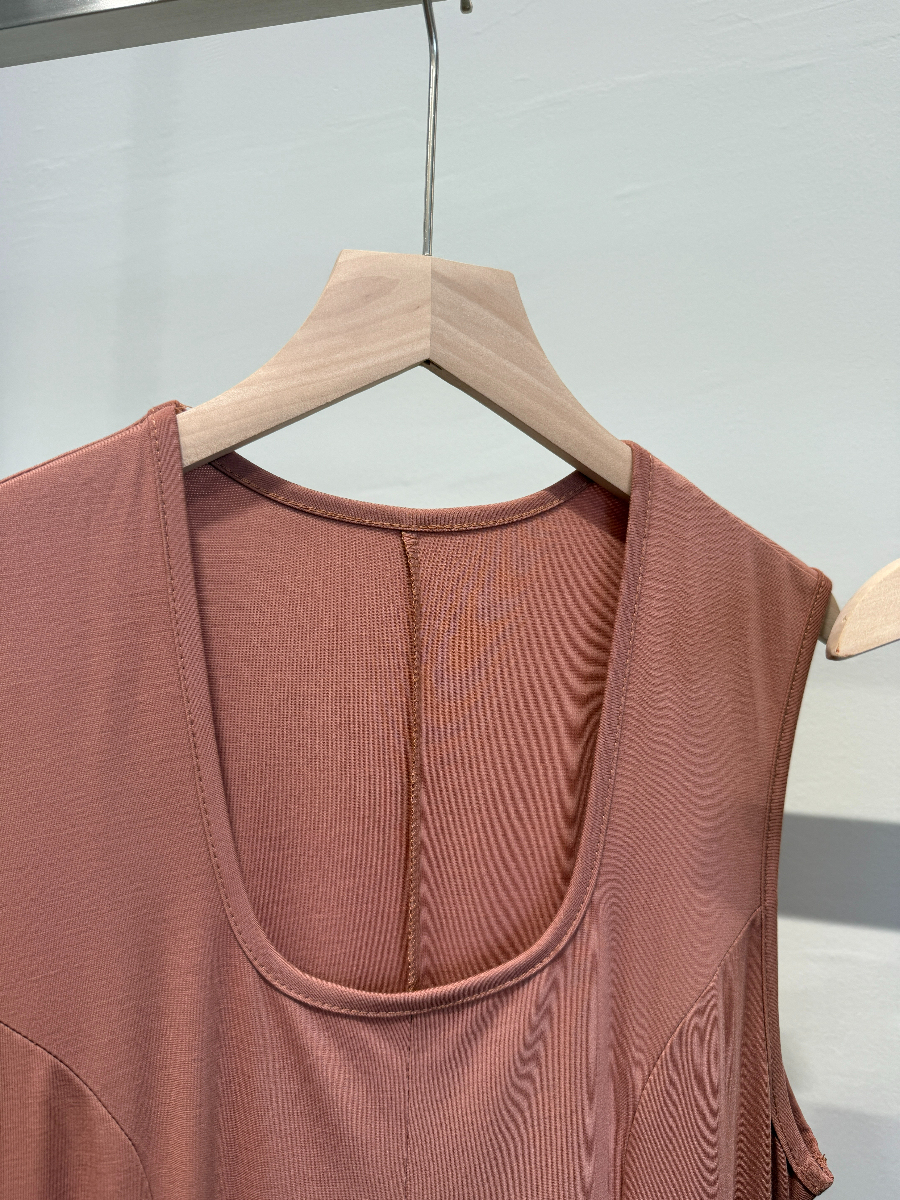 Round Neck Dress (DR105)