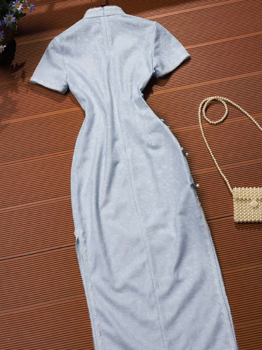 Lu Bing Straight Cut Cheongsam