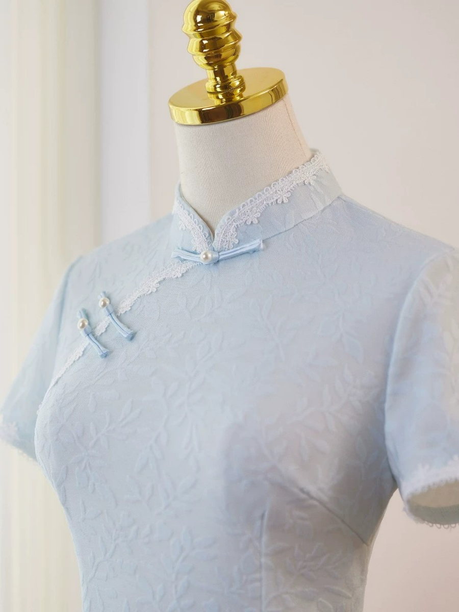 Lu Bing Straight Cut Cheongsam