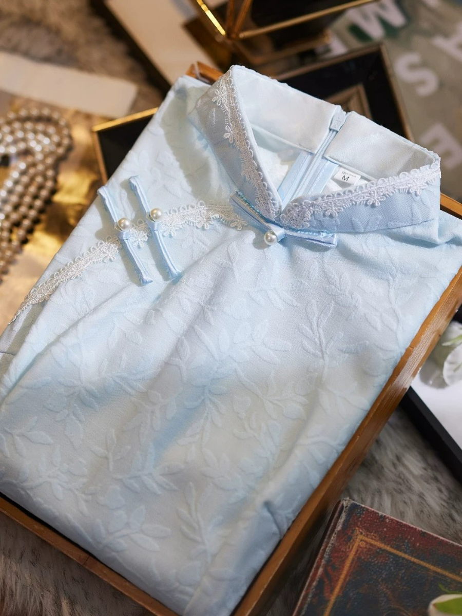 Lu Bing Straight Cut Cheongsam