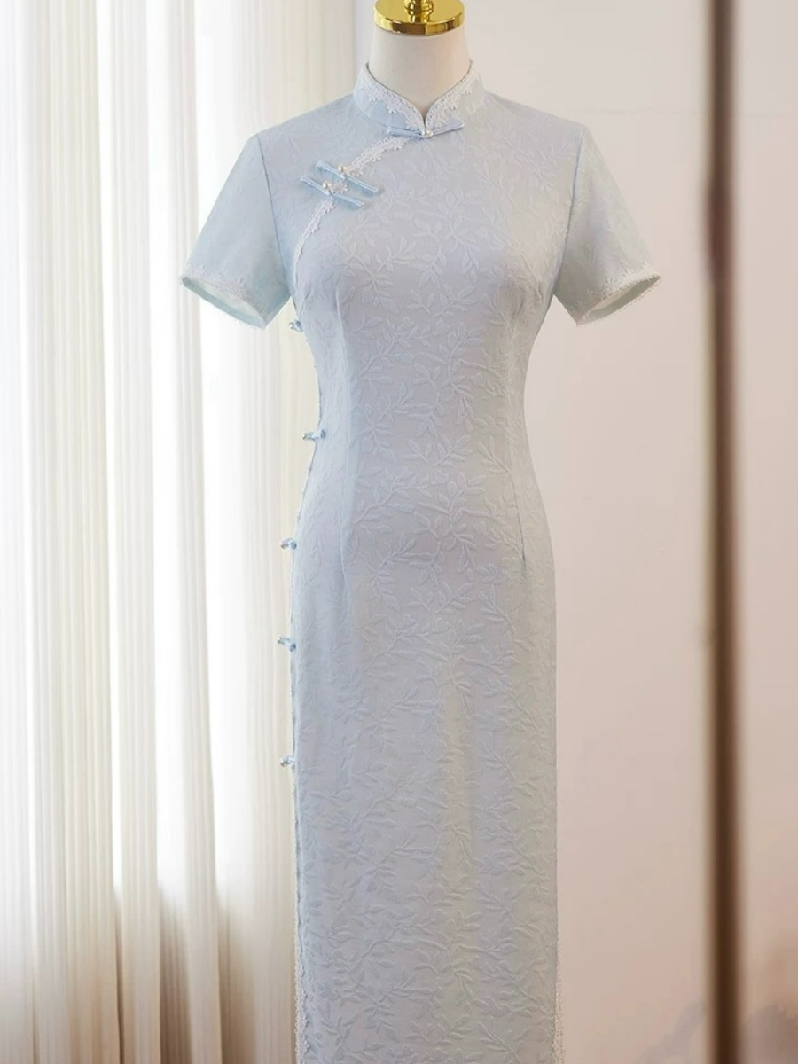 Lu Bing Straight Cut Cheongsam