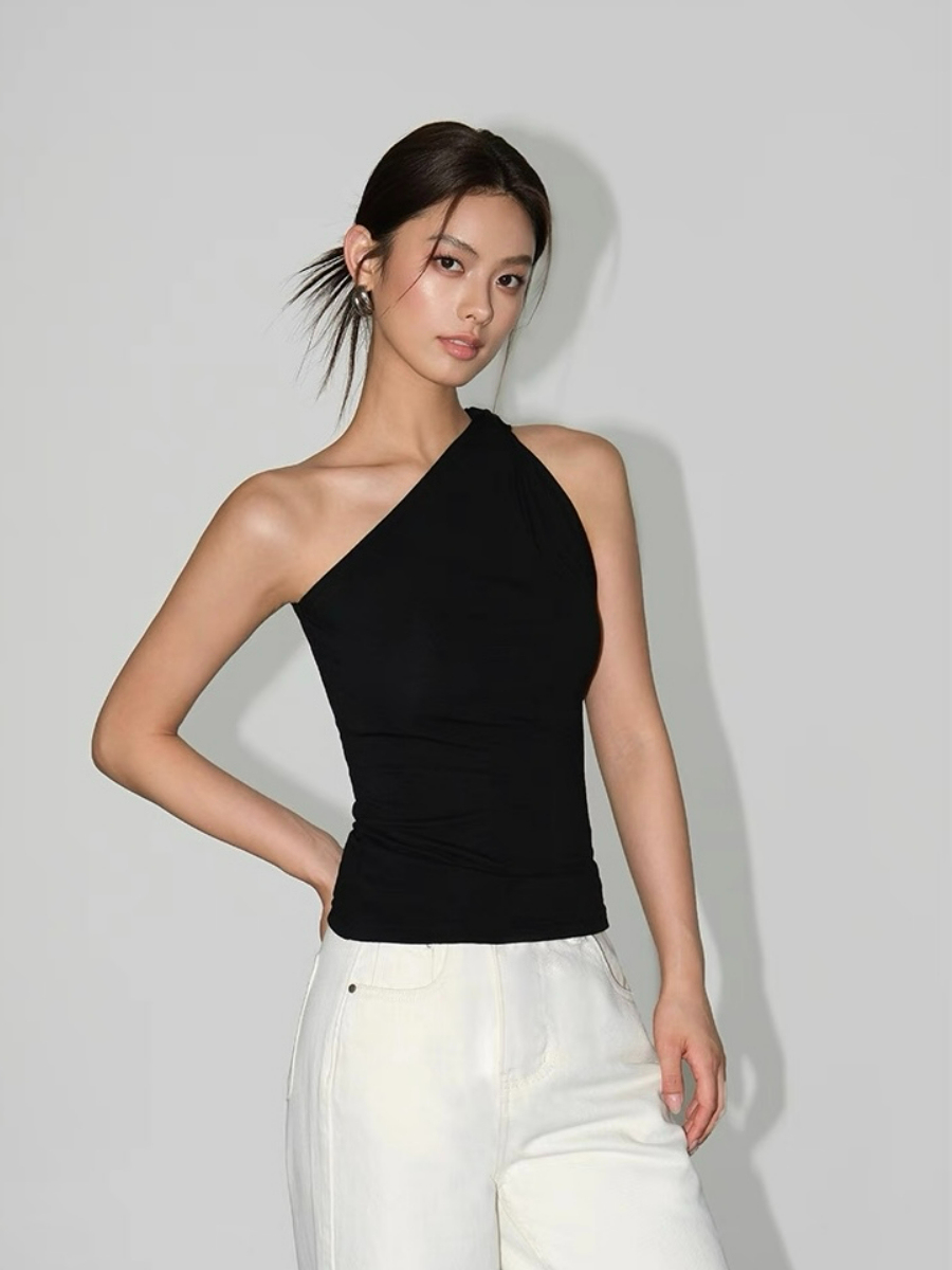 Wyster One Shoulder Knit Top