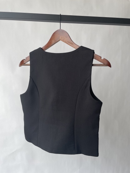 Trisha Sleeveless Waistcoat -The Black Bow-