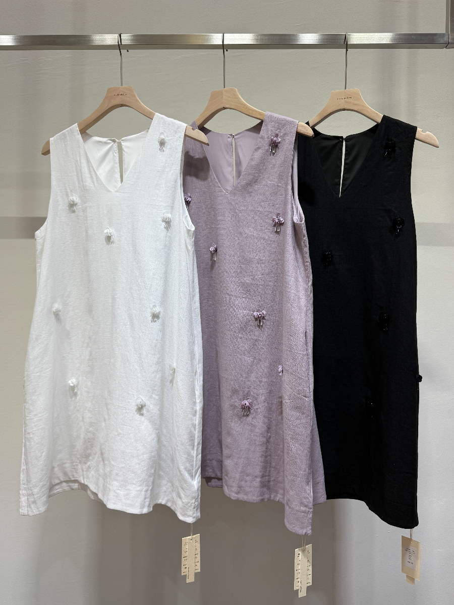 Charm Sequin Floral V-Neck Shift Dress (DR110)