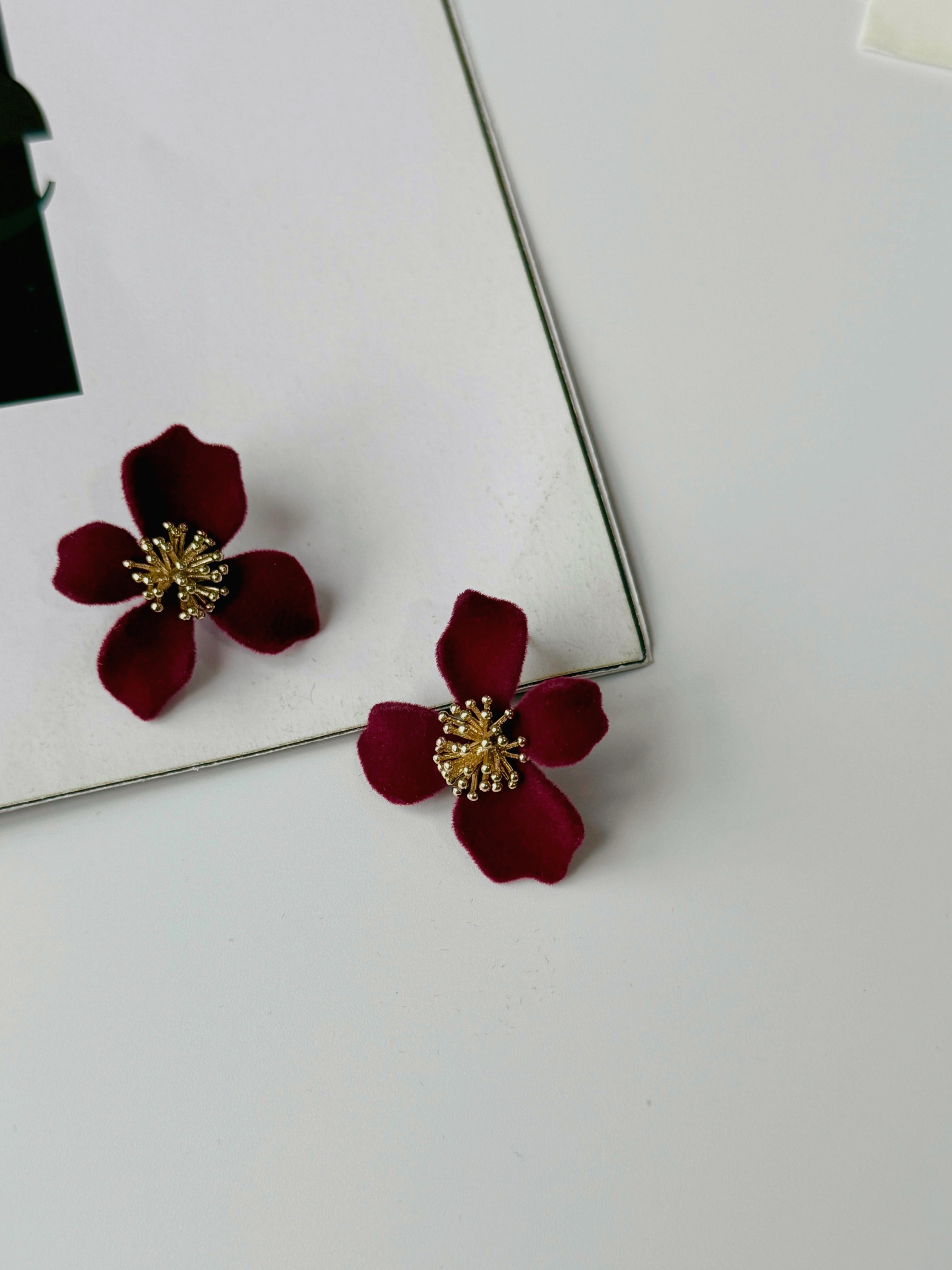 Eun-Seo Velvet Flower Ear Studs-The Black Bow-